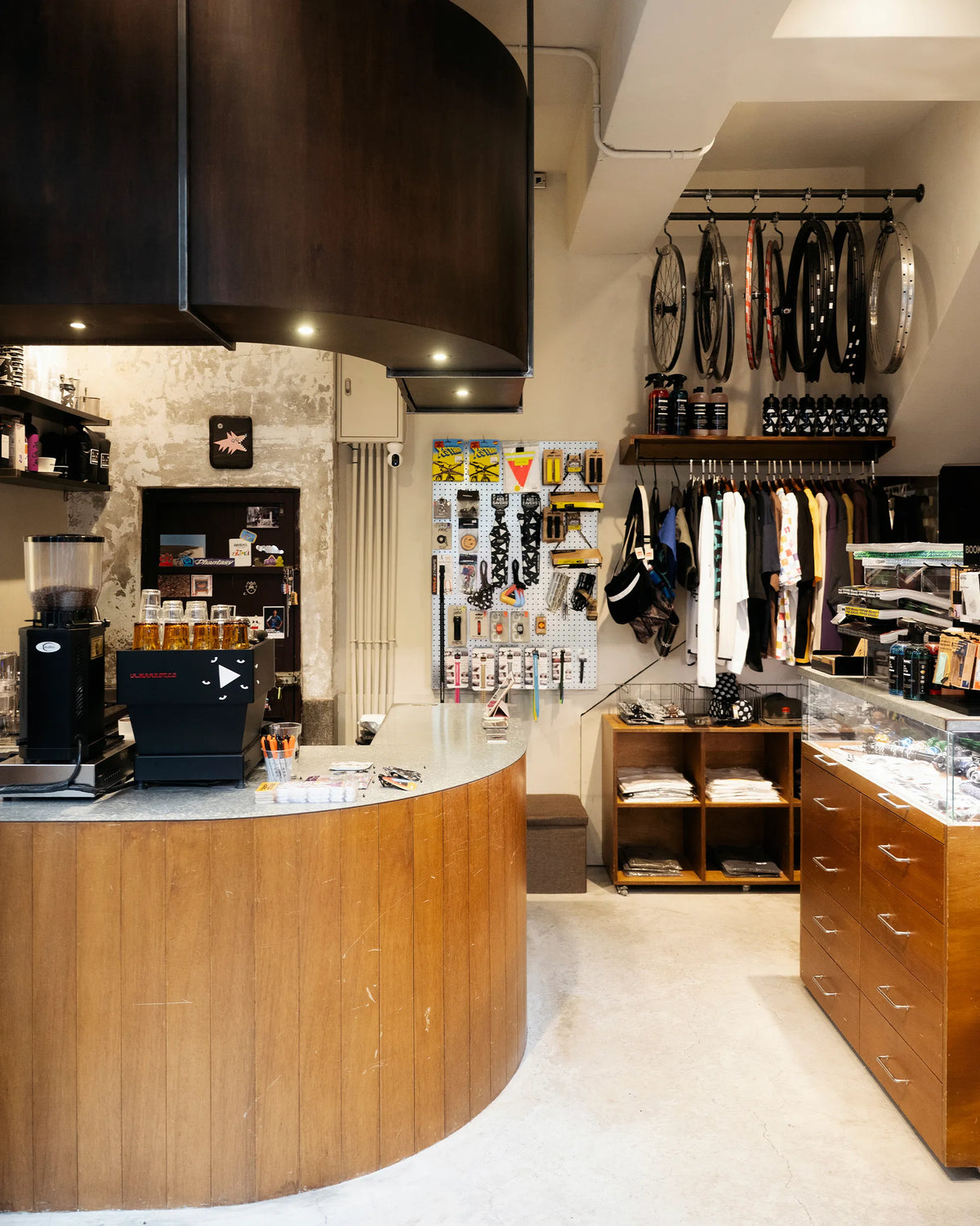 001 - INTERVIEW / nabiis Cycles & Coffee by Fulcrum