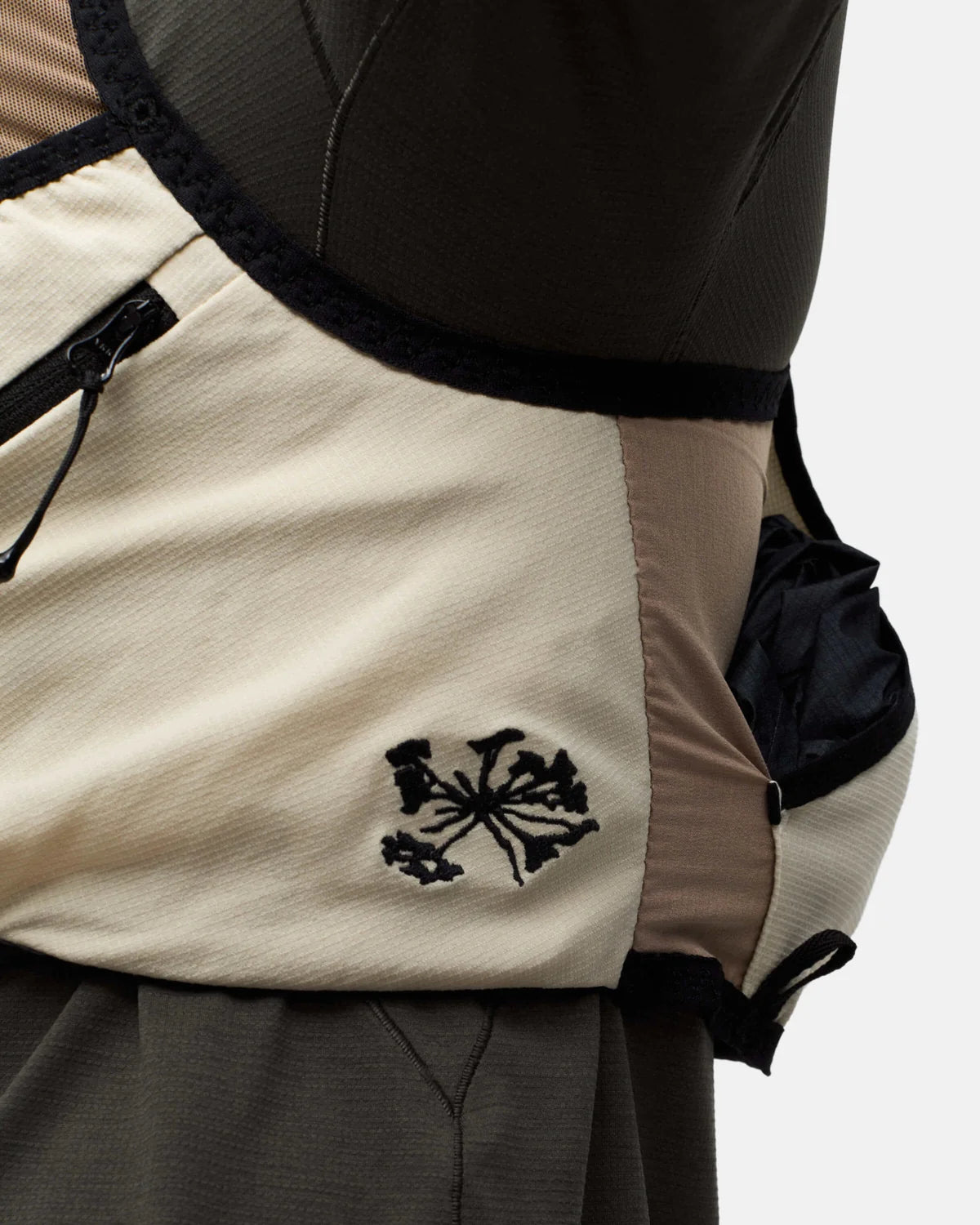 PORTAL PASSAGE CARGO VEST / DESERT TAUPE