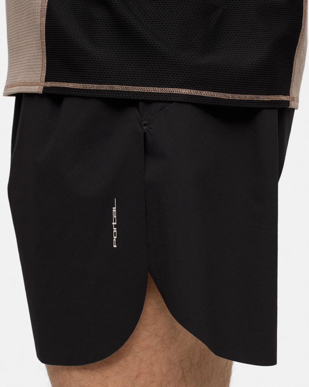 PORTAL AMBIT ULTRA SHORT / BLACK BEAUTY