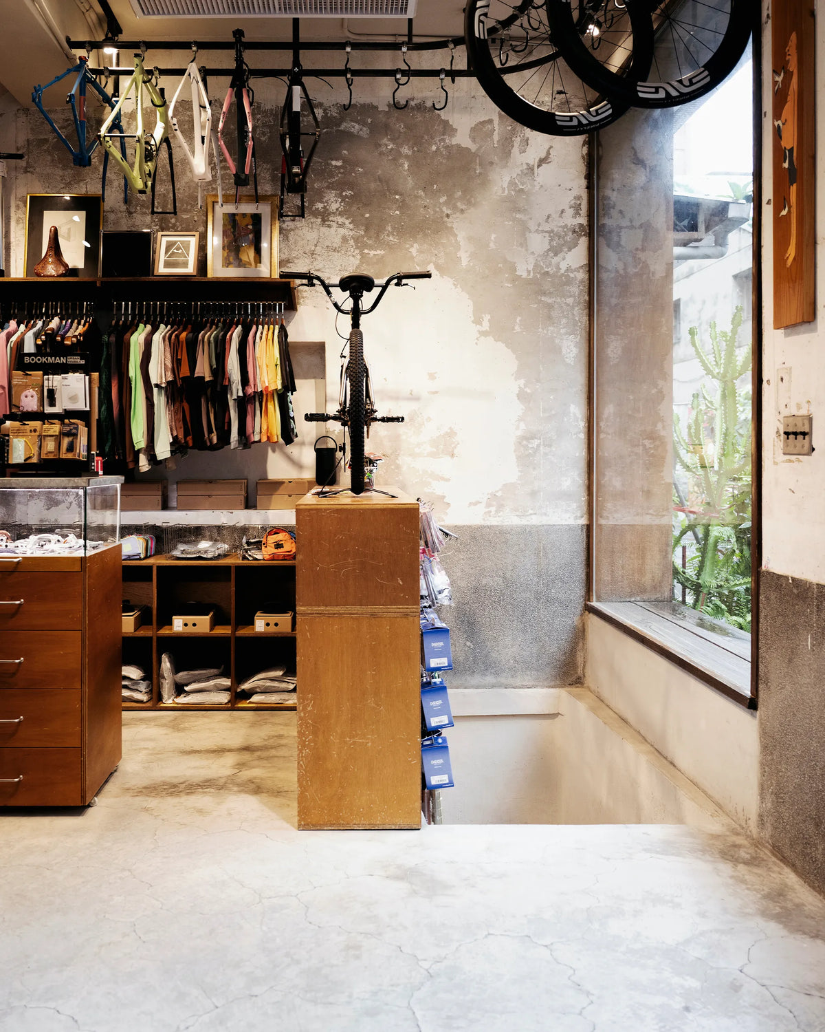 001 - INTERVIEW / nabiis Cycles & Coffee by Fulcrum
